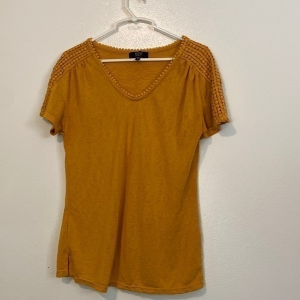 Modern canvas, mustard, color, short sleeve, embroidered shirt, size small